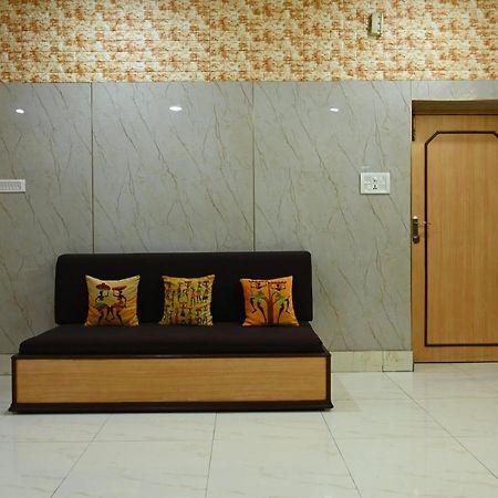 Hotel Komala Vilas Kolkata Exterior photo