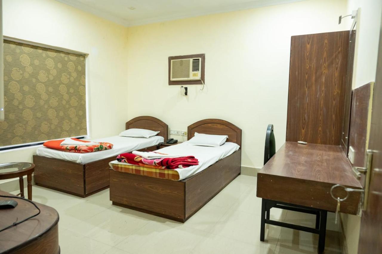 Hotel Komala Vilas Kolkata Exterior photo