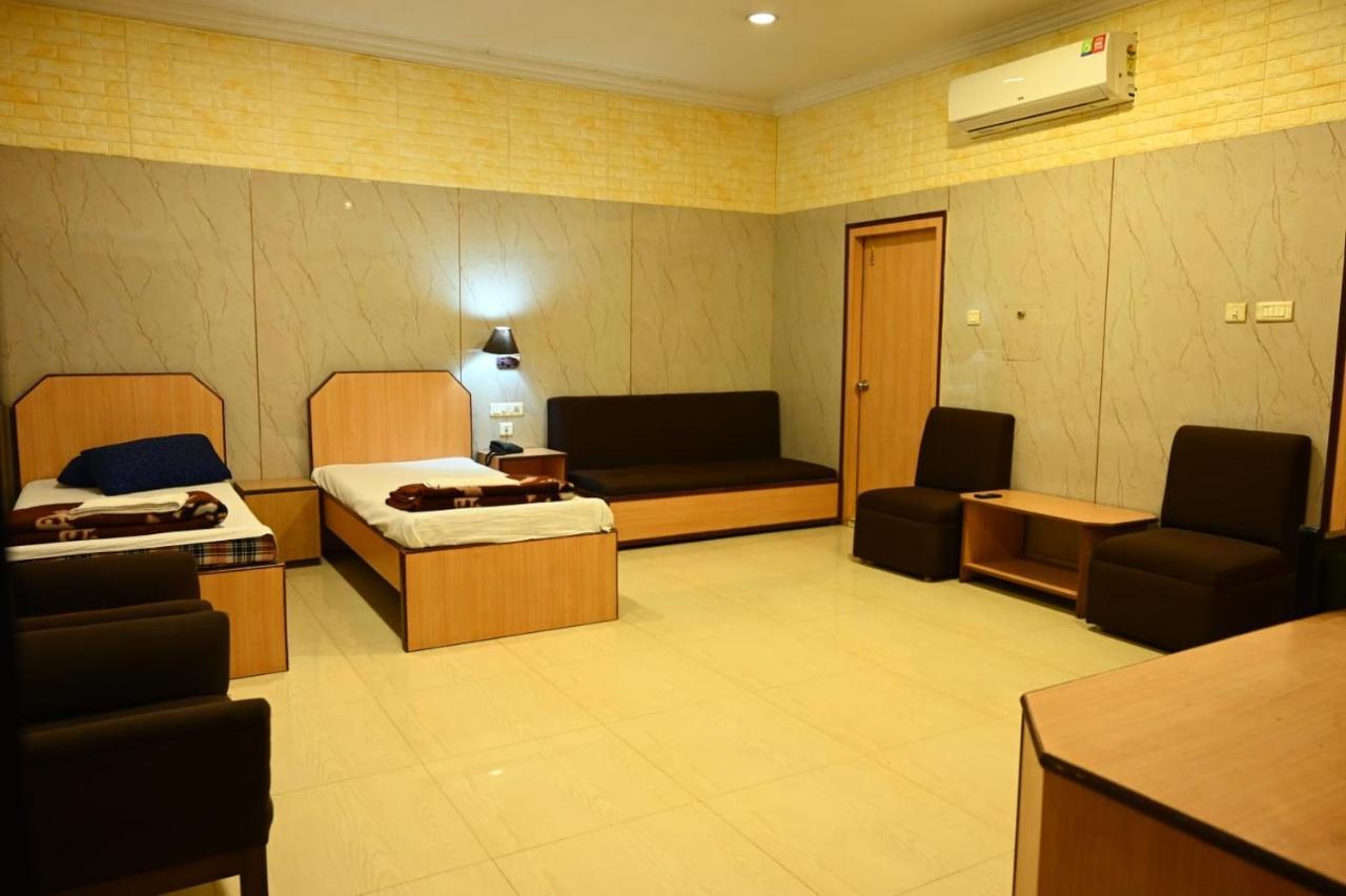 Hotel Komala Vilas Kolkata Exterior photo